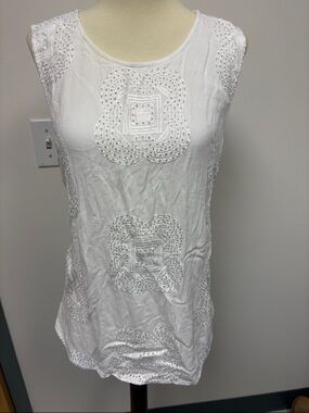 Women's Brand New White Sleeveless Eyelet Embroidered Top